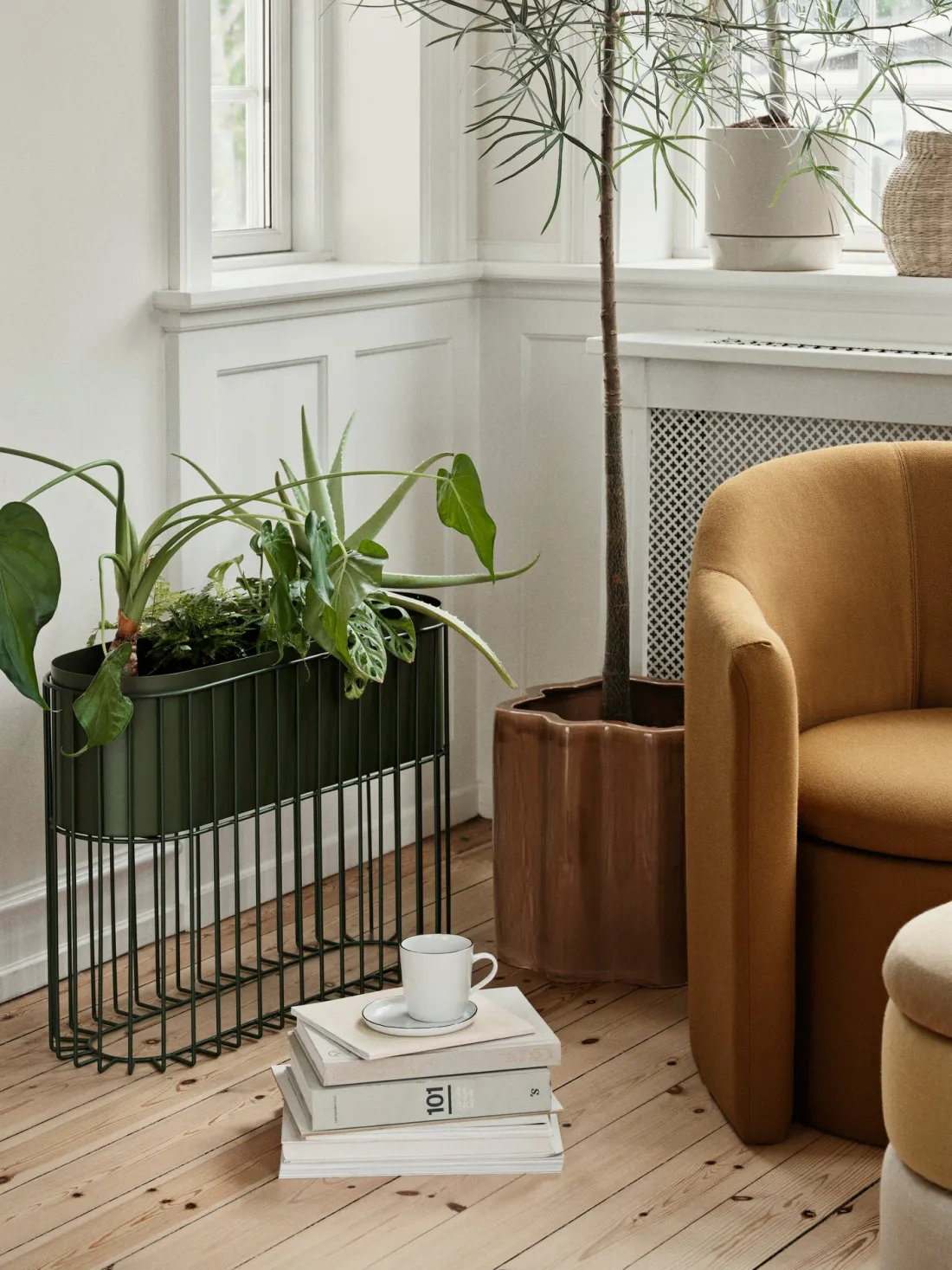 Broste Copenhagen Fenja Ständer mit Übertopf