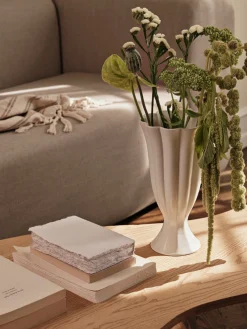 Broste Copenhagen Heli Vase L